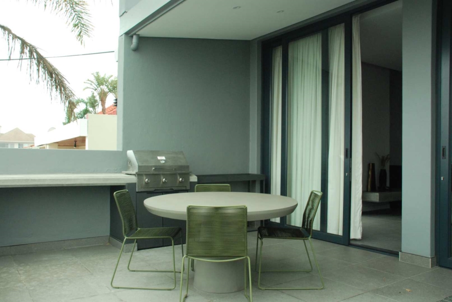 2 Bedroom Property for Sale in Green Point Western Cape